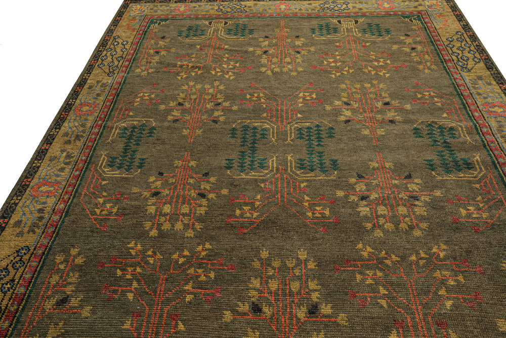 Multi Size Green Pistachio Coral Color Hand Knotted Wool Oriental Rug
