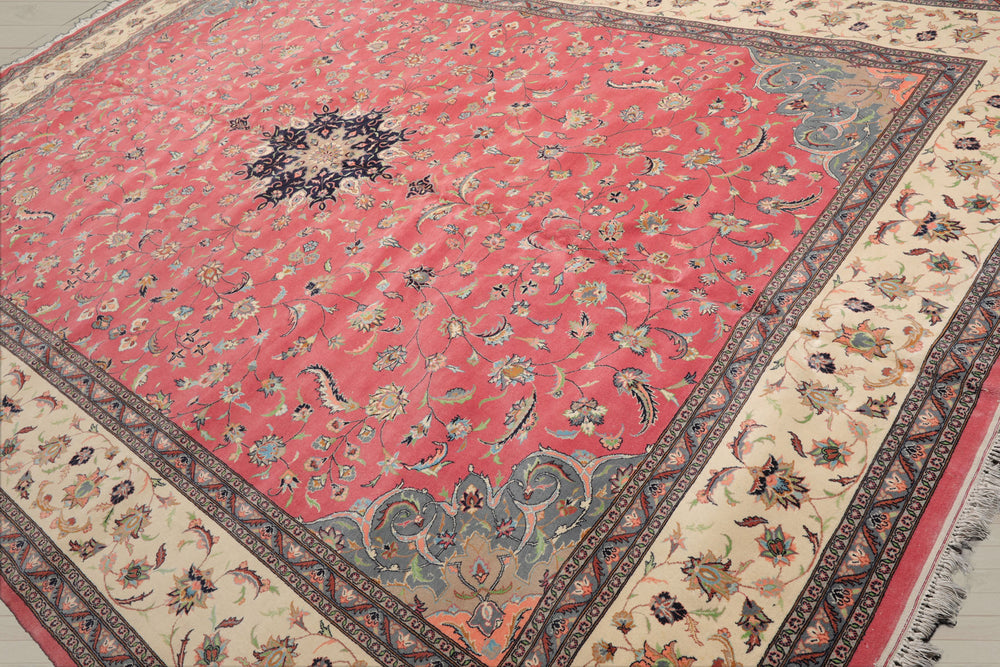 9x13 Raspberry, Ivory, Gray Color Hand Knotted Nain 100% Wool Traditional Oriental Rug