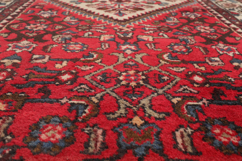 Runner Red, Beige, Brown Color Hand Knotted Heriz 100% Wool Traditional Oriental Rug