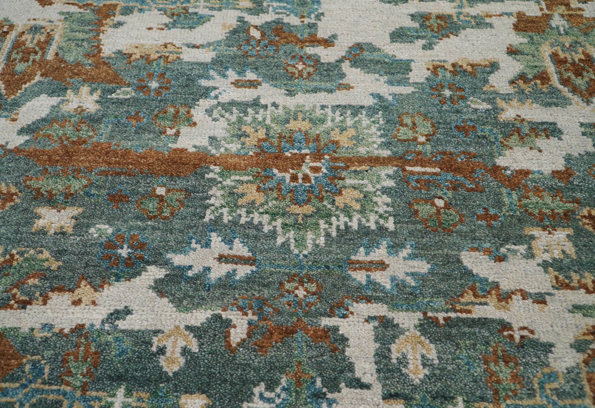 8x10 Beige, Rust, Aqua Color Hand Knotted  100% Wool Transitional Oriental Rug