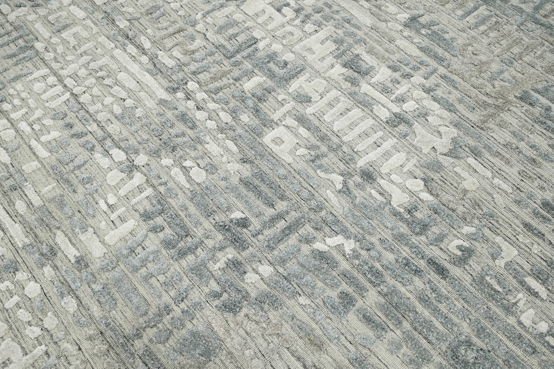 Multi Size Tone On Tone Gray Color Hand Knotted Tibetan Wool Modern & Contemporary Oriental Rug
