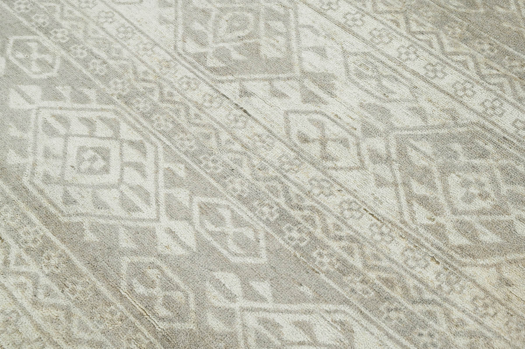 Multi Size Beige Gray Color Hand Knotted  Wool Southwestern Oriental Rug