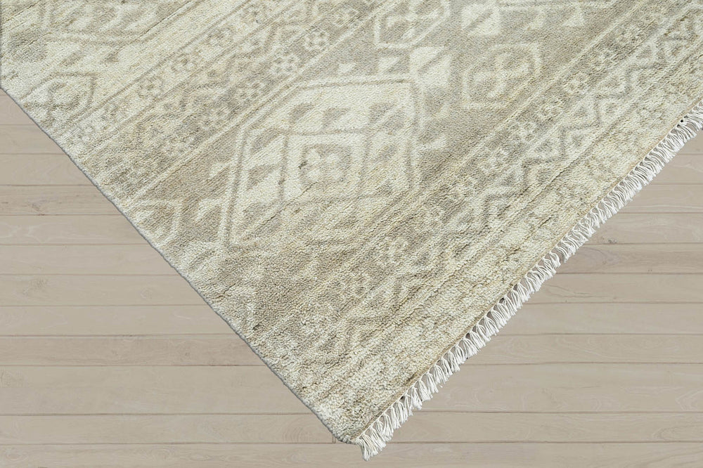 Multi Size Beige Gray Color Hand Knotted  Wool Southwestern Oriental Rug