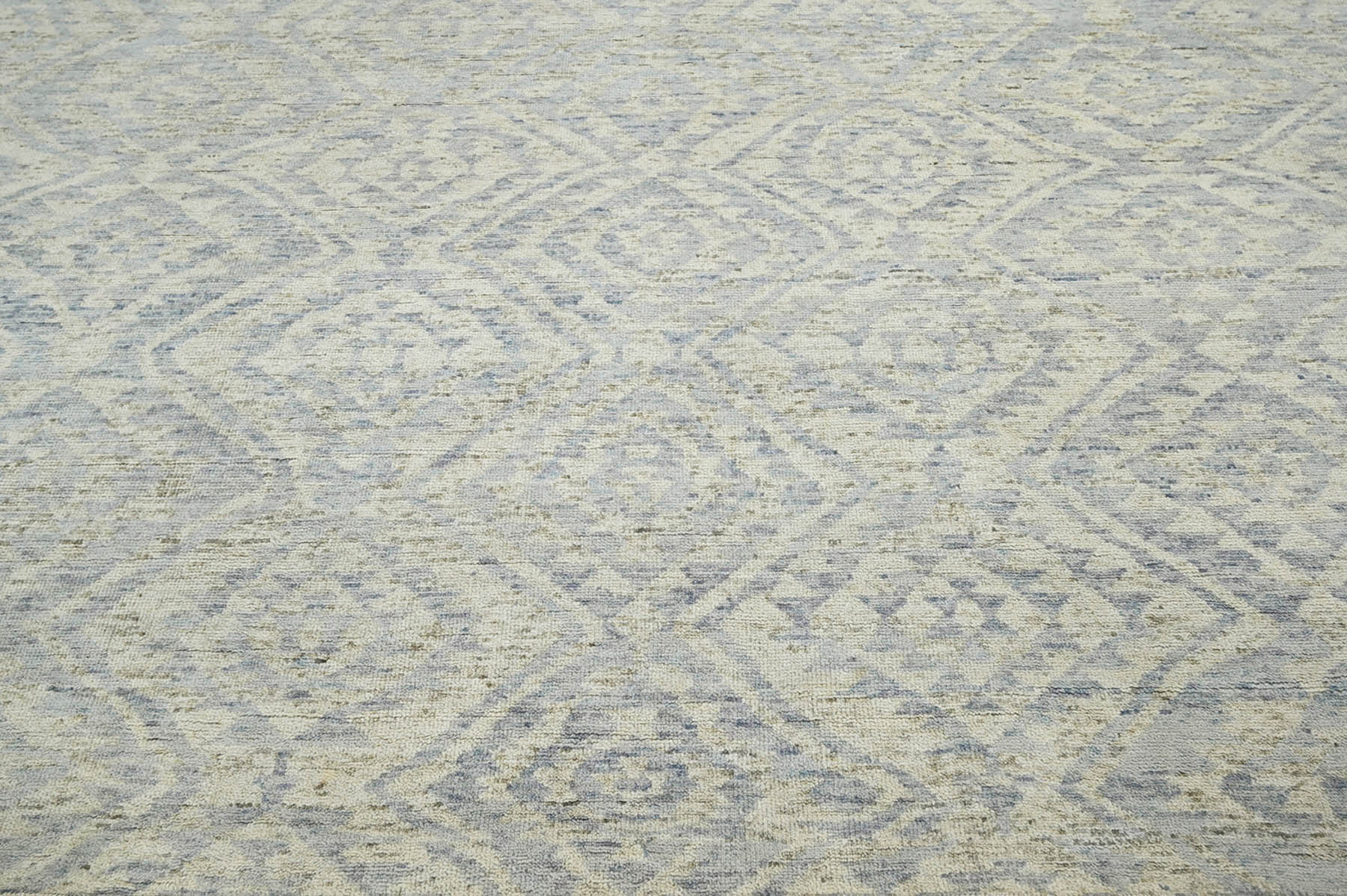 Multi Size Gray Beige Blue Color Hand Knotted  Wool Transitional Oriental Rug
