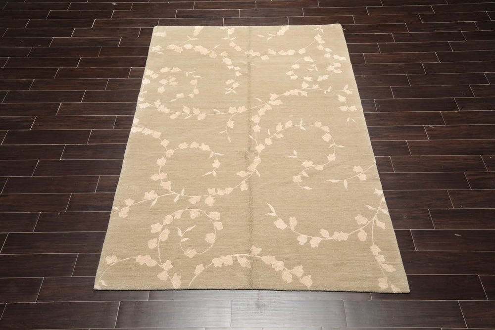6x9 Gray, Beige, Color Hand Knotted  Wool & Silk Transitional Oriental Rug