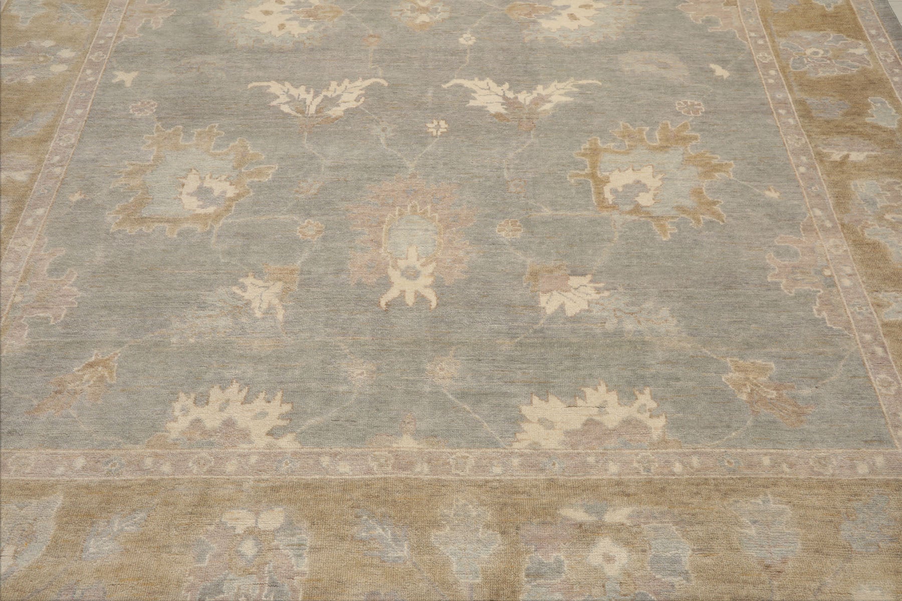 Multi Size Gray Pistachio Ivory Color Hand Knotted Oushak Wool Traditional Oriental Rug