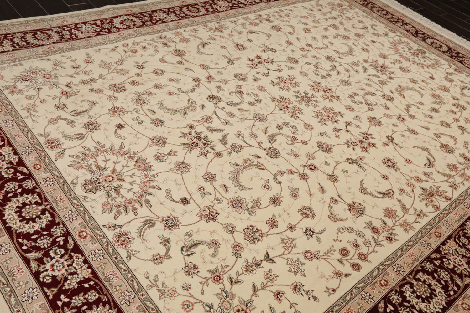 9x12 Cream, Maroon, Gray Color Hand Knotted Isfahan 100% Wool Traditional Oriental Rug