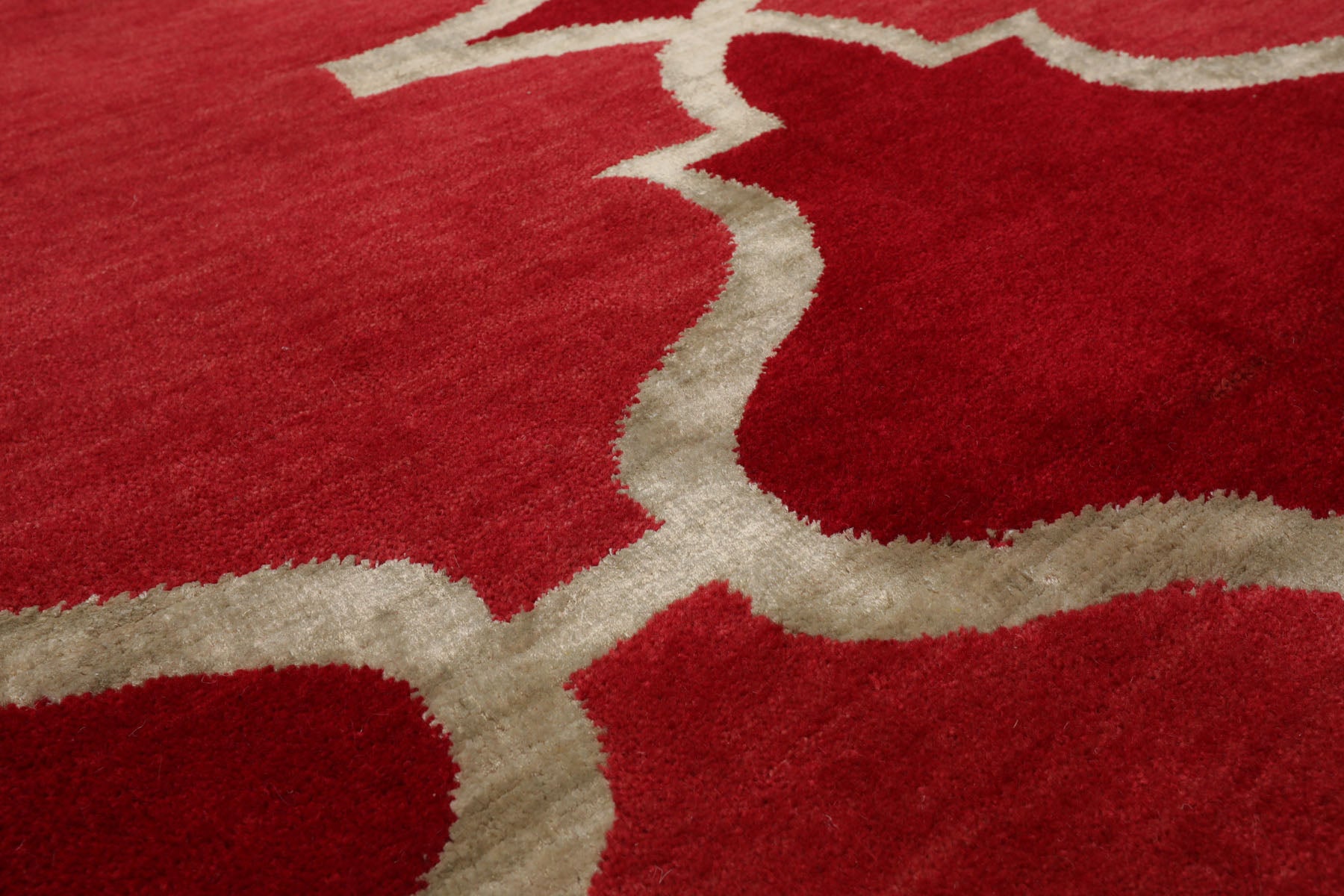 4x6 Raspberry, Red, Color Hand Knotted  100% Wool Transitional Oriental Rug