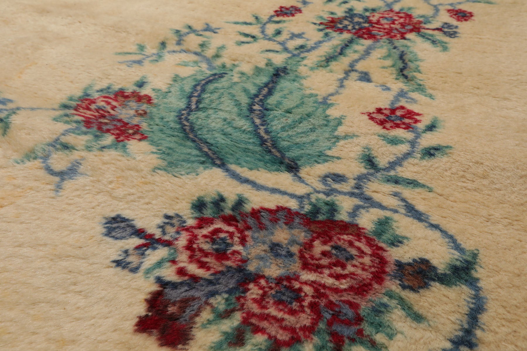 Palace Ivory, Turquoise, Red Color Hand Knotted  100% Wool Traditional Oriental Rug