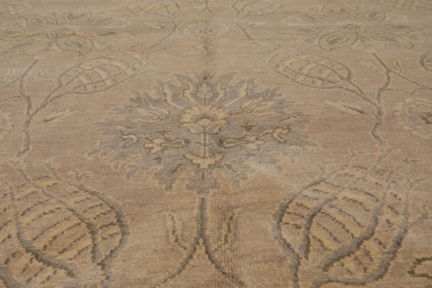 8x10 Gray, Beige, Color Hand Knotted Tibetan 100% Wool Transitional Oriental Rug