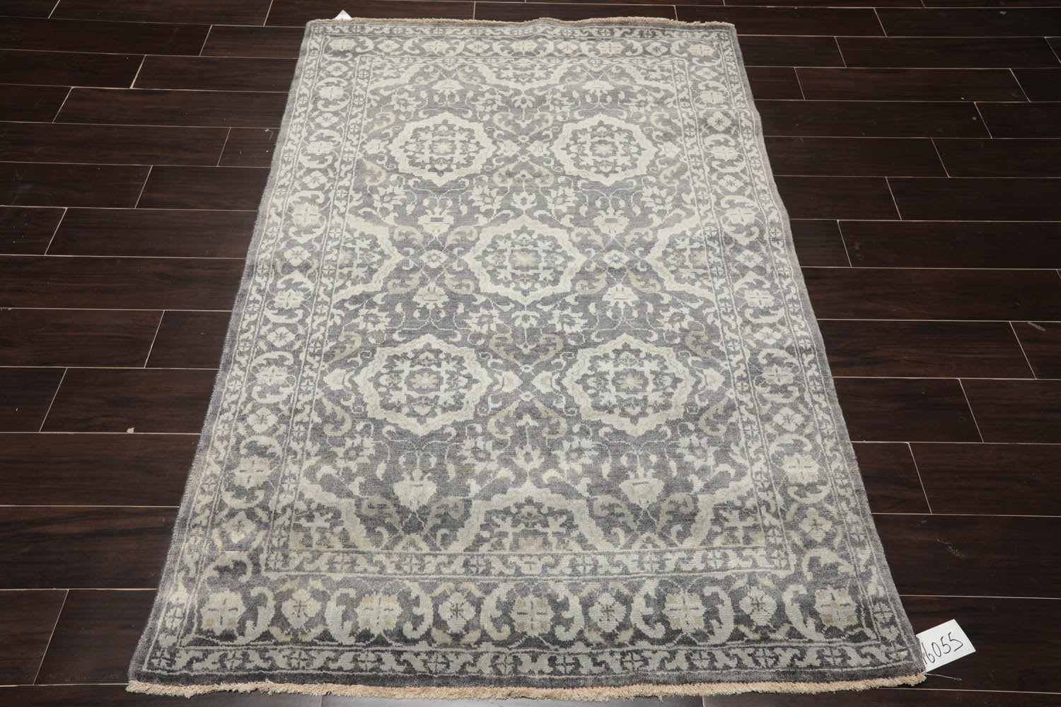 4x6 Gray, , Color Hand Knotted  100% Wool Transitional Oriental Rug