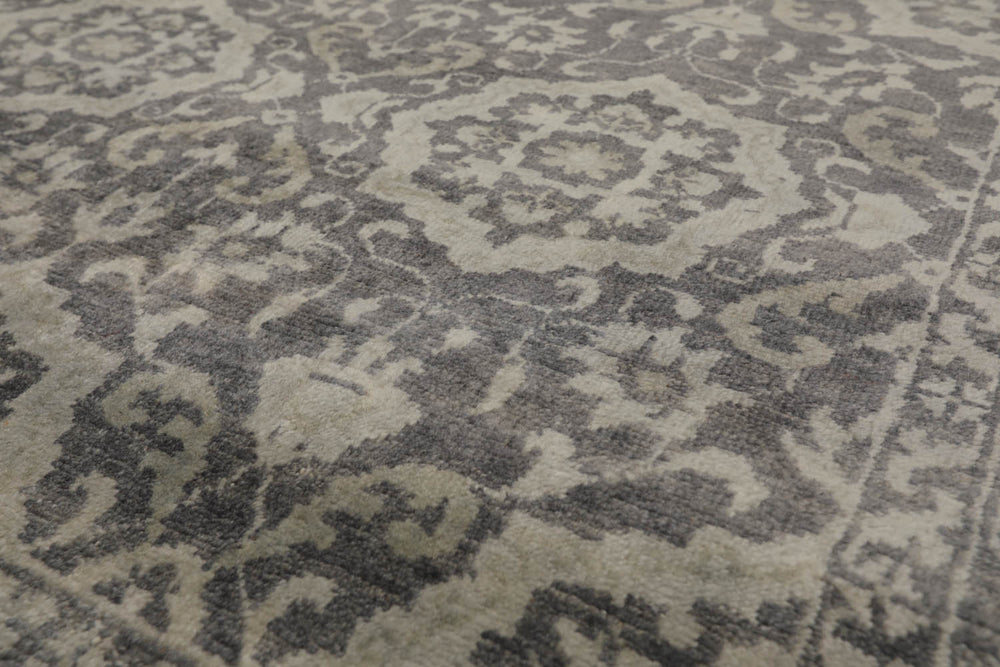 4x6 Gray, , Color Hand Knotted  100% Wool Transitional Oriental Rug