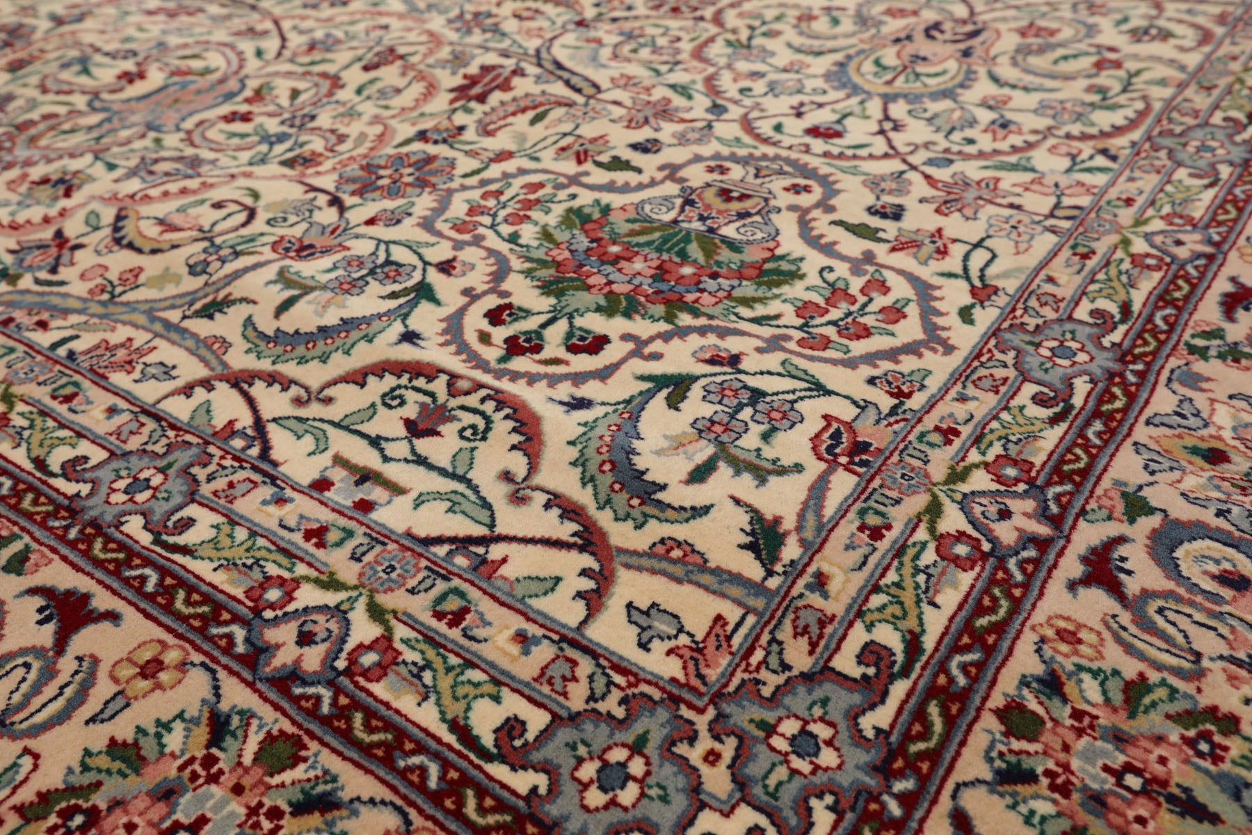 6x9 Cream, Peach, Maroon Color Hand Knotted Pak Persian 100% Wool Traditional Oriental Rug