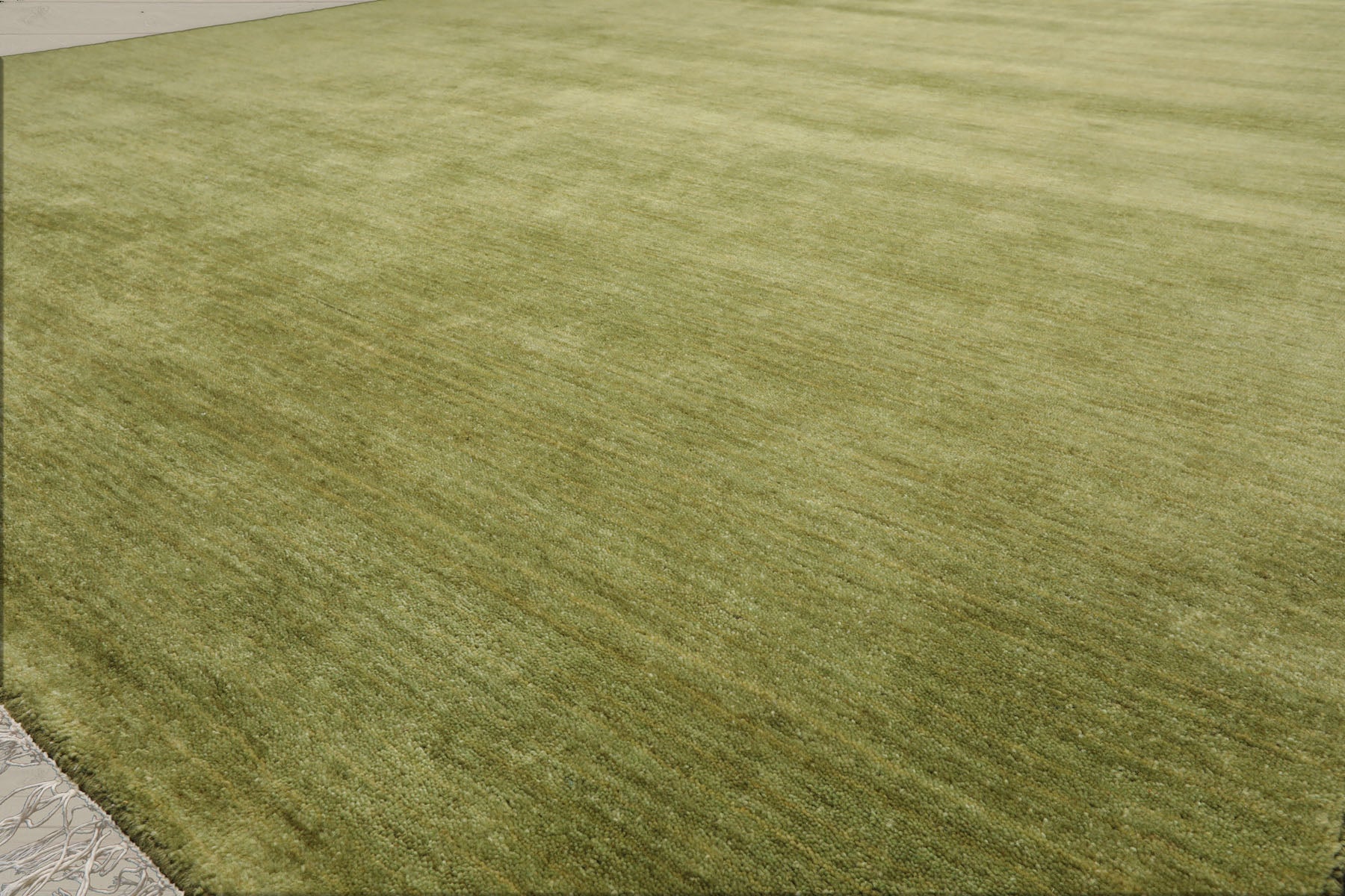 Multi Size Green Color Hand Knotted  Wool Modern Oriental Rug