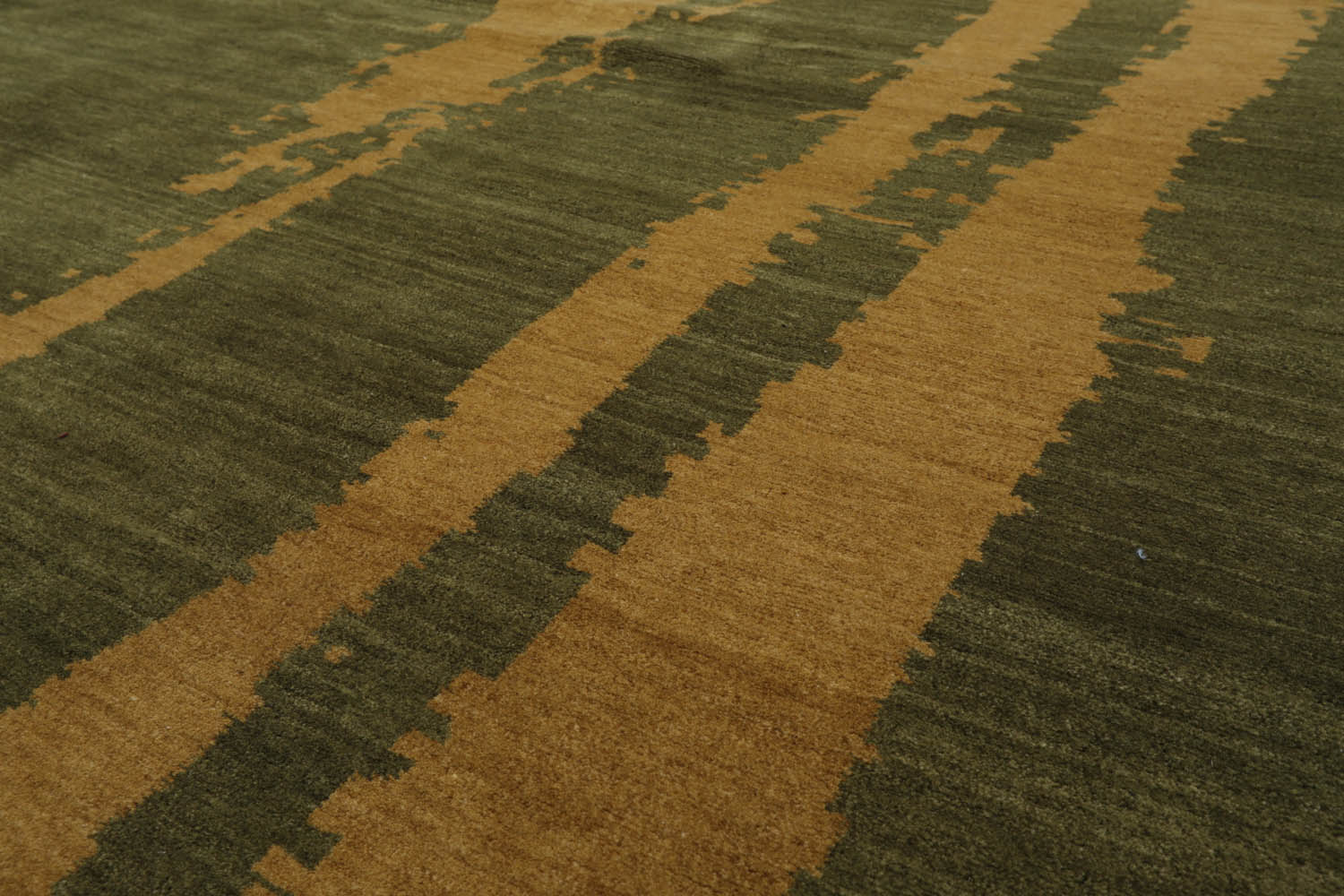 8x10 Green, Muted Gold, Color Hand Knotted  100% Wool Modern Oriental Rug