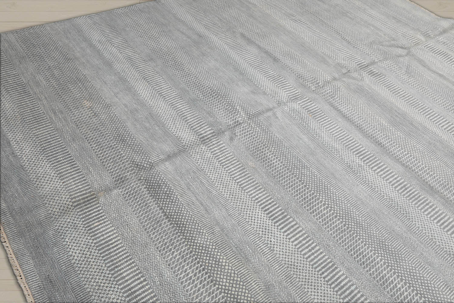 8x10 Gray, White, Color Hand Knotted  100% Wool Modern Oriental Rug