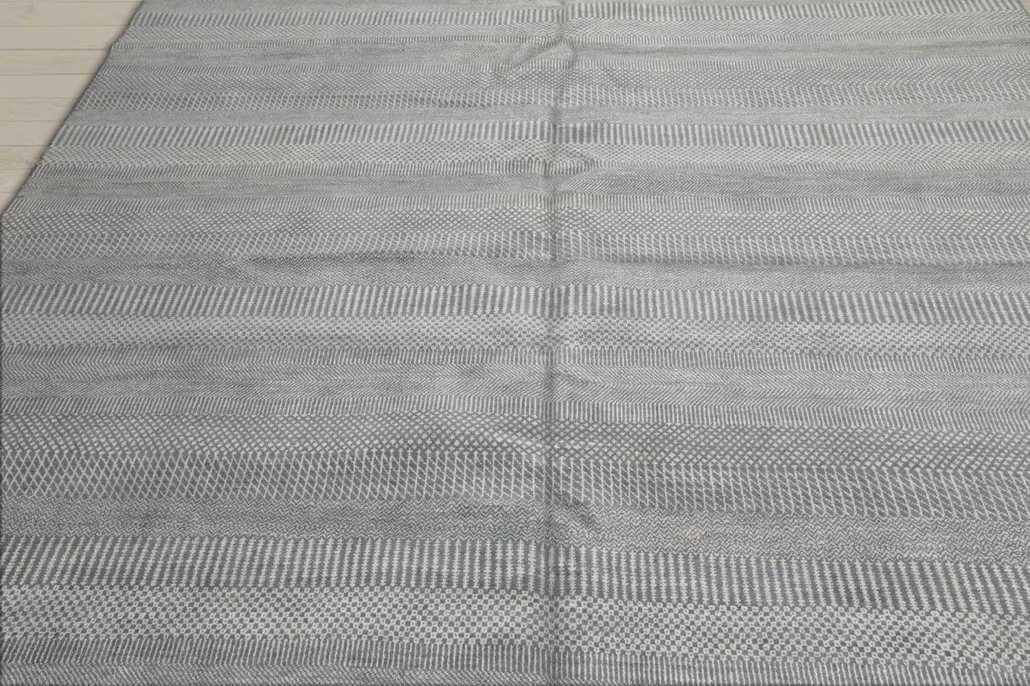 8x10 Gray, White, Color Hand Knotted  100% Wool Modern Oriental Rug