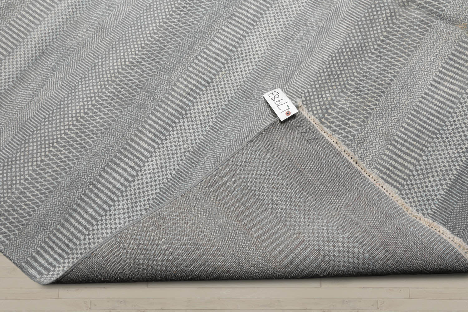 8x10 Gray, White, Color Hand Knotted  100% Wool Modern Oriental Rug