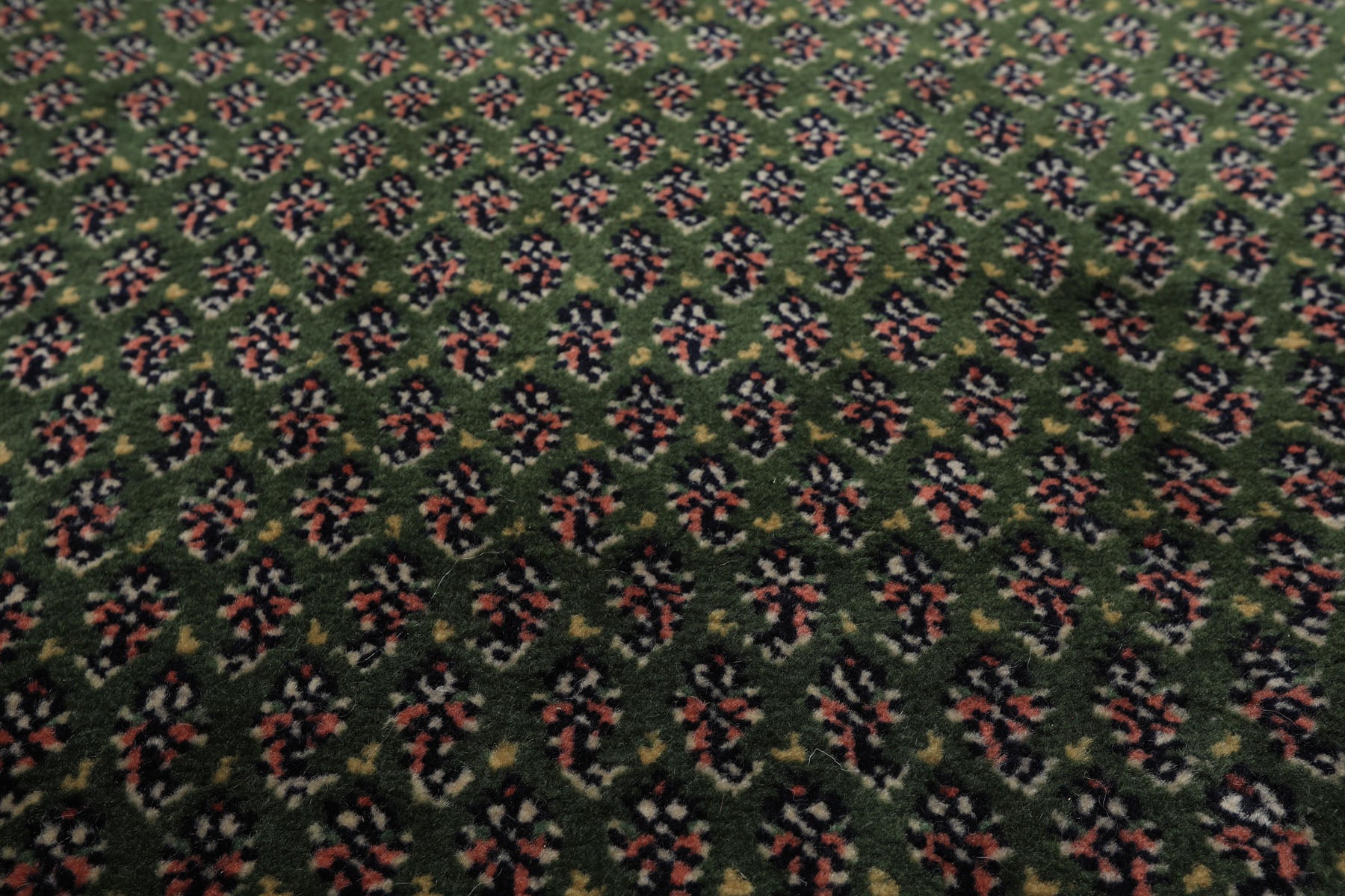 4x6 Green, Ivory, Blue Color Hand Knotted  Wool Traditional Oriental Rug