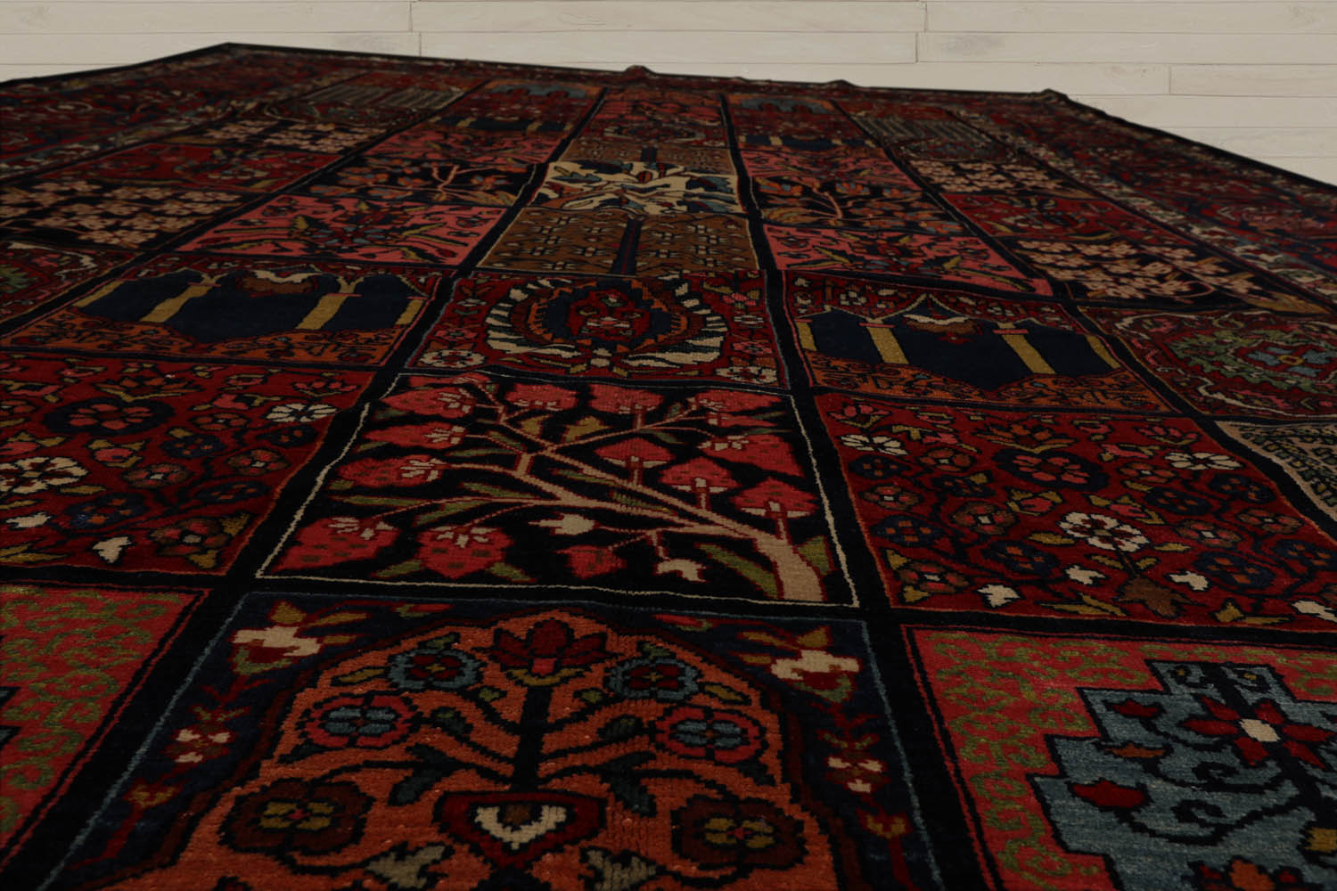 8x11 Navy, Red, Pink Color Hand Knotted Bakhtiari 100% Wool Traditional Oriental Rug