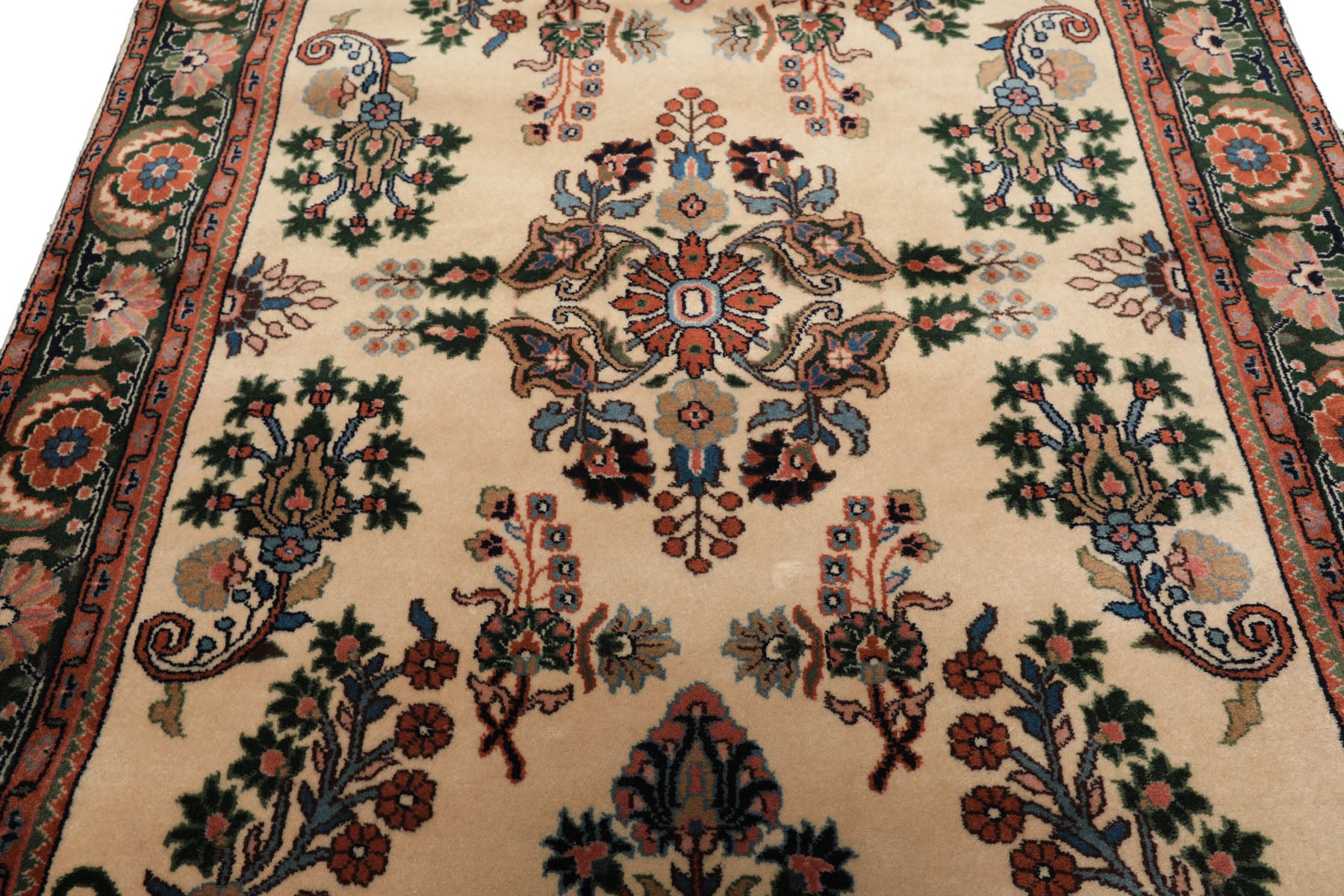 4x6 Ivory, Green, Rose Color Hand Knotted Indo Sarouk New Zealand Wool Traditional Oriental Rug