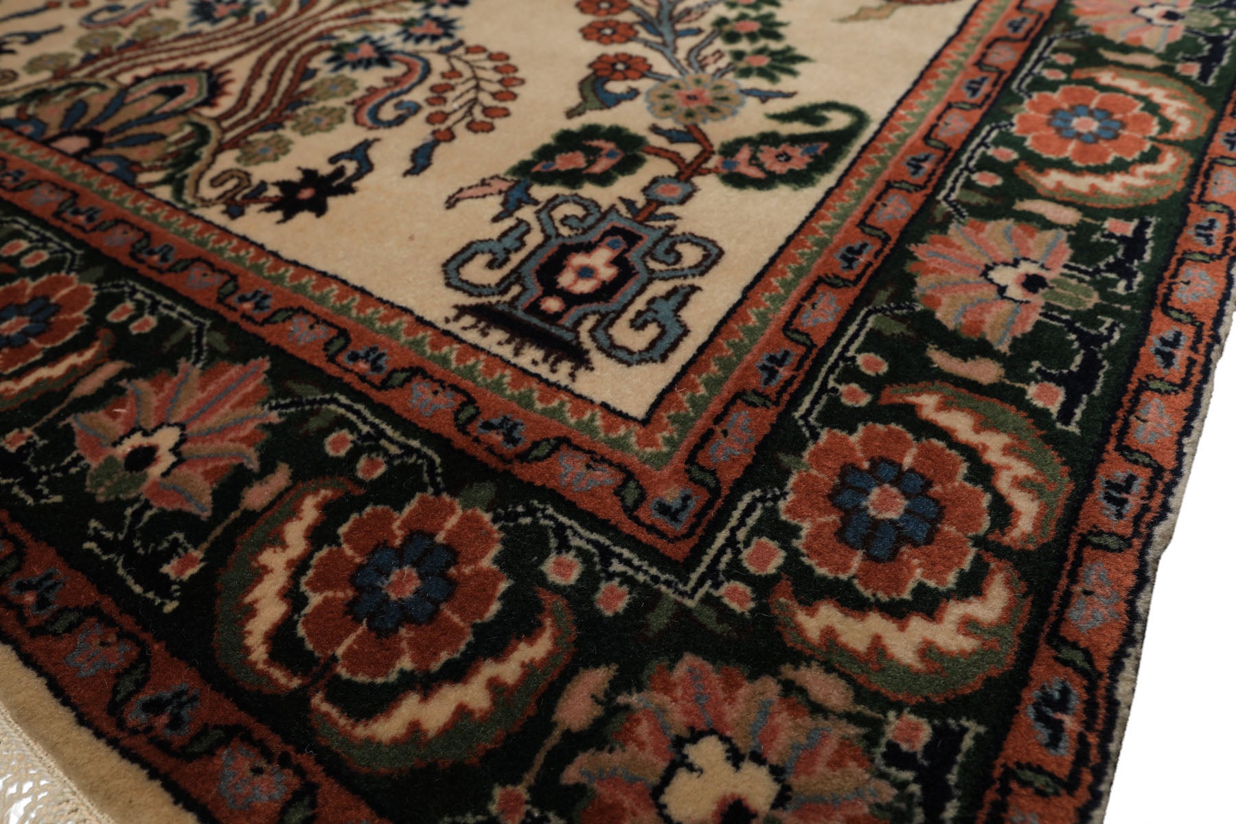 4x6 Ivory, Green, Rose Color Hand Knotted Indo Sarouk New Zealand Wool Traditional Oriental Rug