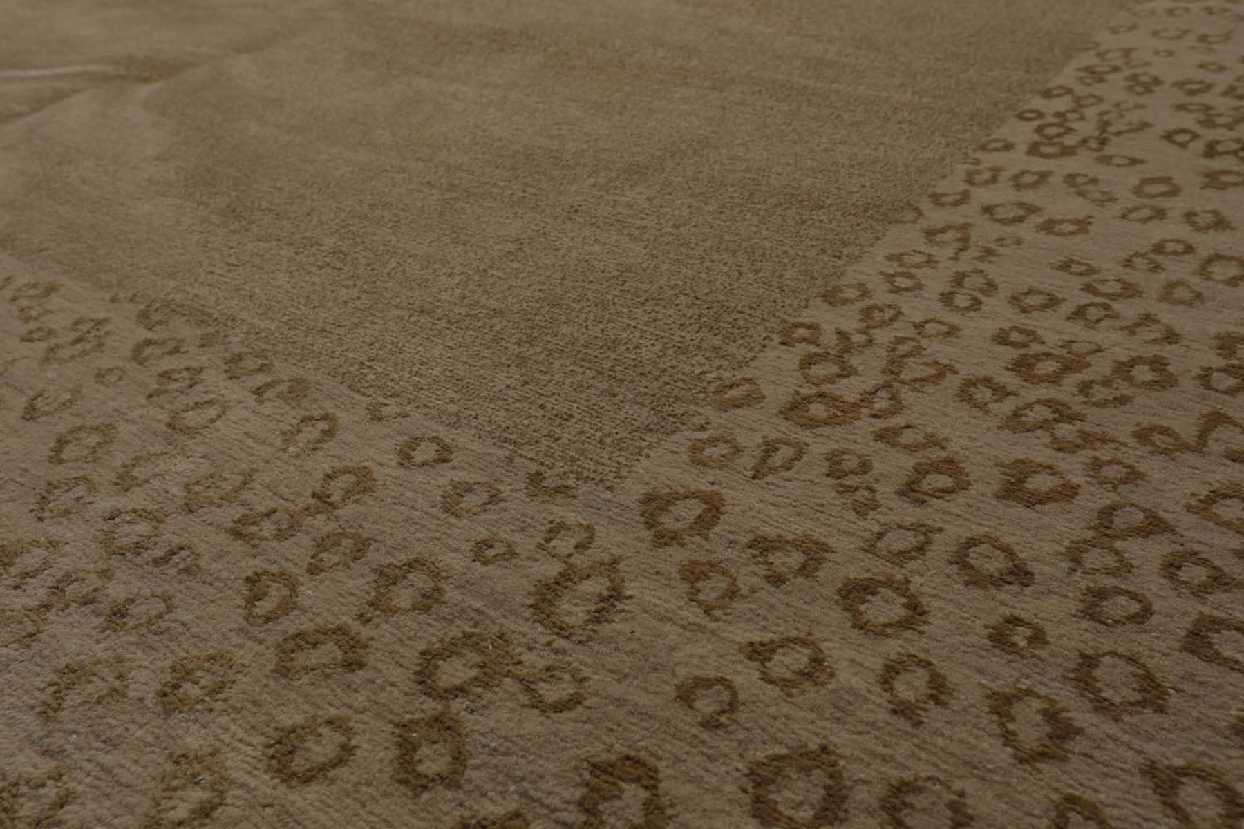 6x9 Tone on Tone Beige, , Color Hand Knotted  Wool & Silk Modern Oriental Rug