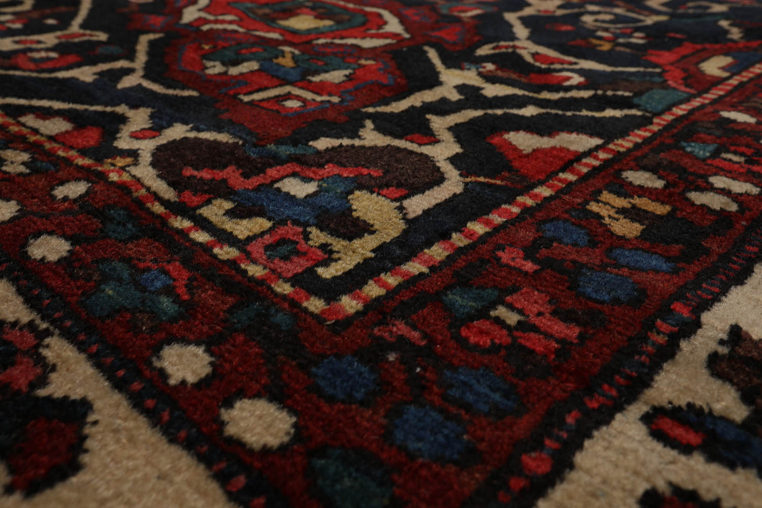 Palace Rust, Ivory, Navy Color Hand Knotted Bakhtiari 100% Wool Traditional Oriental Rug