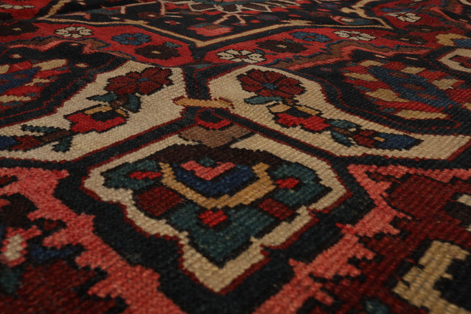 Palace Rust, Ivory, Navy Color Hand Knotted Bakhtiari 100% Wool Traditional Oriental Rug