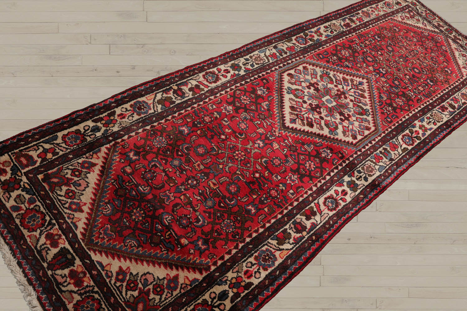 Runner Red, Beige, Brown Color Hand Knotted Heriz 100% Wool Traditional Oriental Rug