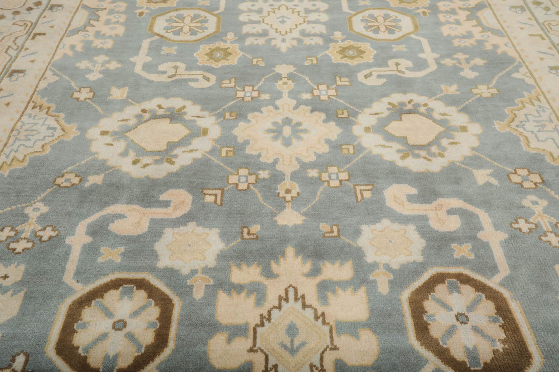 9x12 Celadon, Beige, Gray Color Hand Knotted  100% Wool Traditional Oriental Rug