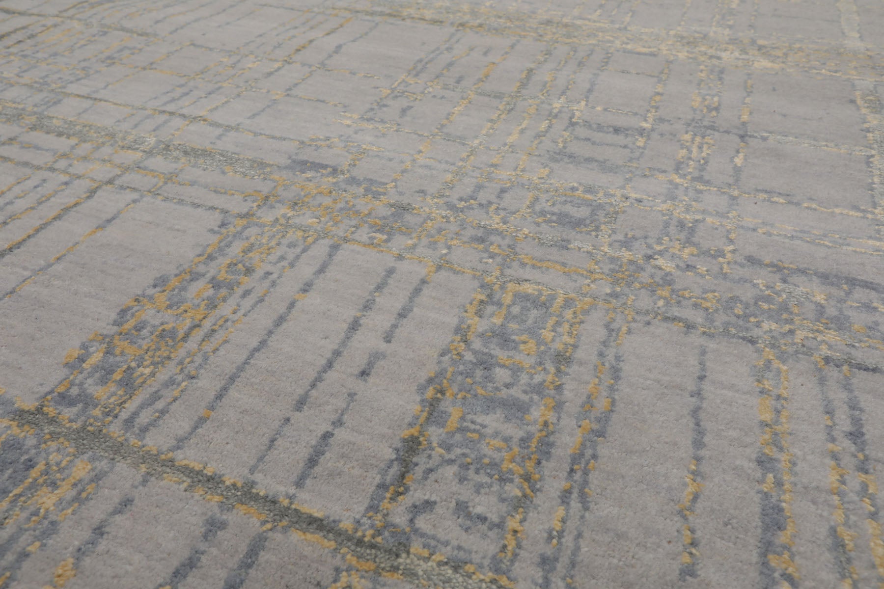 Knotted Rug Gray Beige Hand Knotted Multi Size Wool and Silk Sherpa Modern Rugs