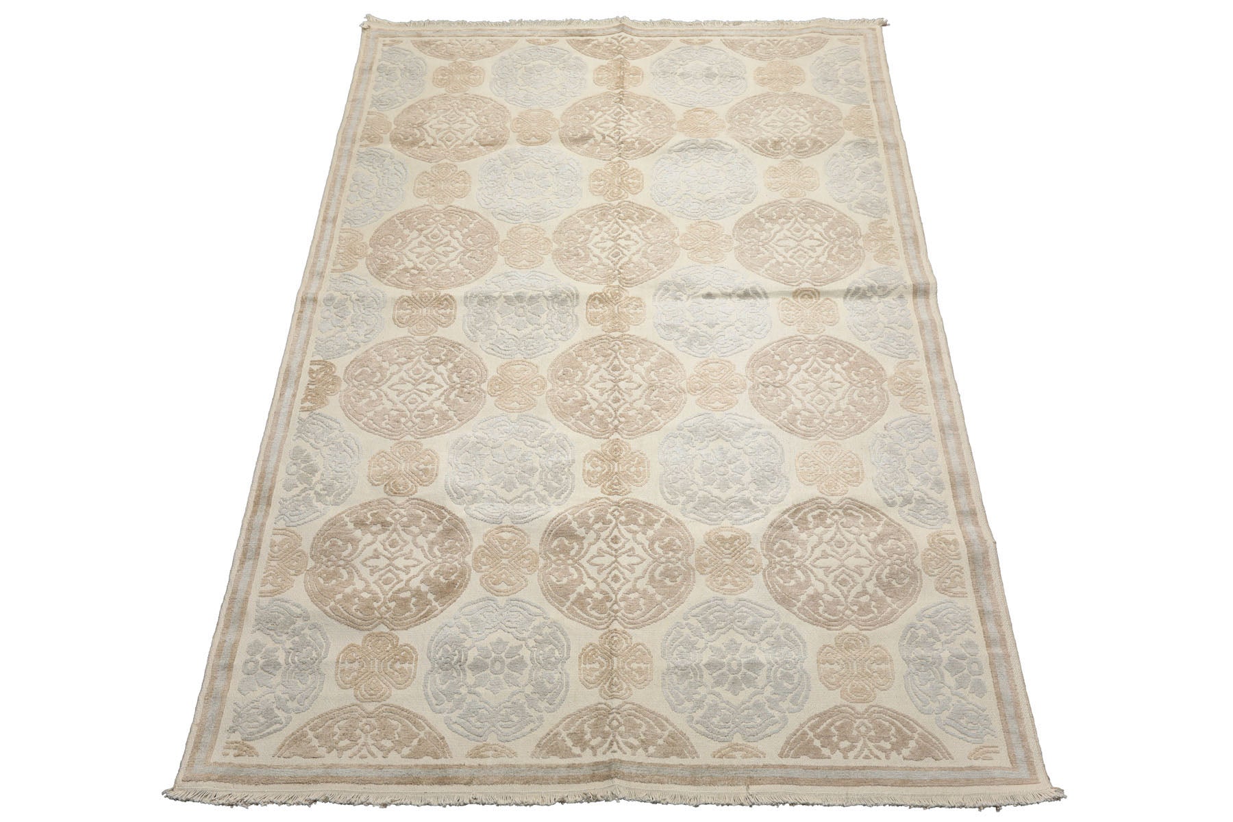 Knotted Rug Ivory Hand Knotted 6'x9'4" Transitional Medallion Wool and Silk Oriental Area Rug