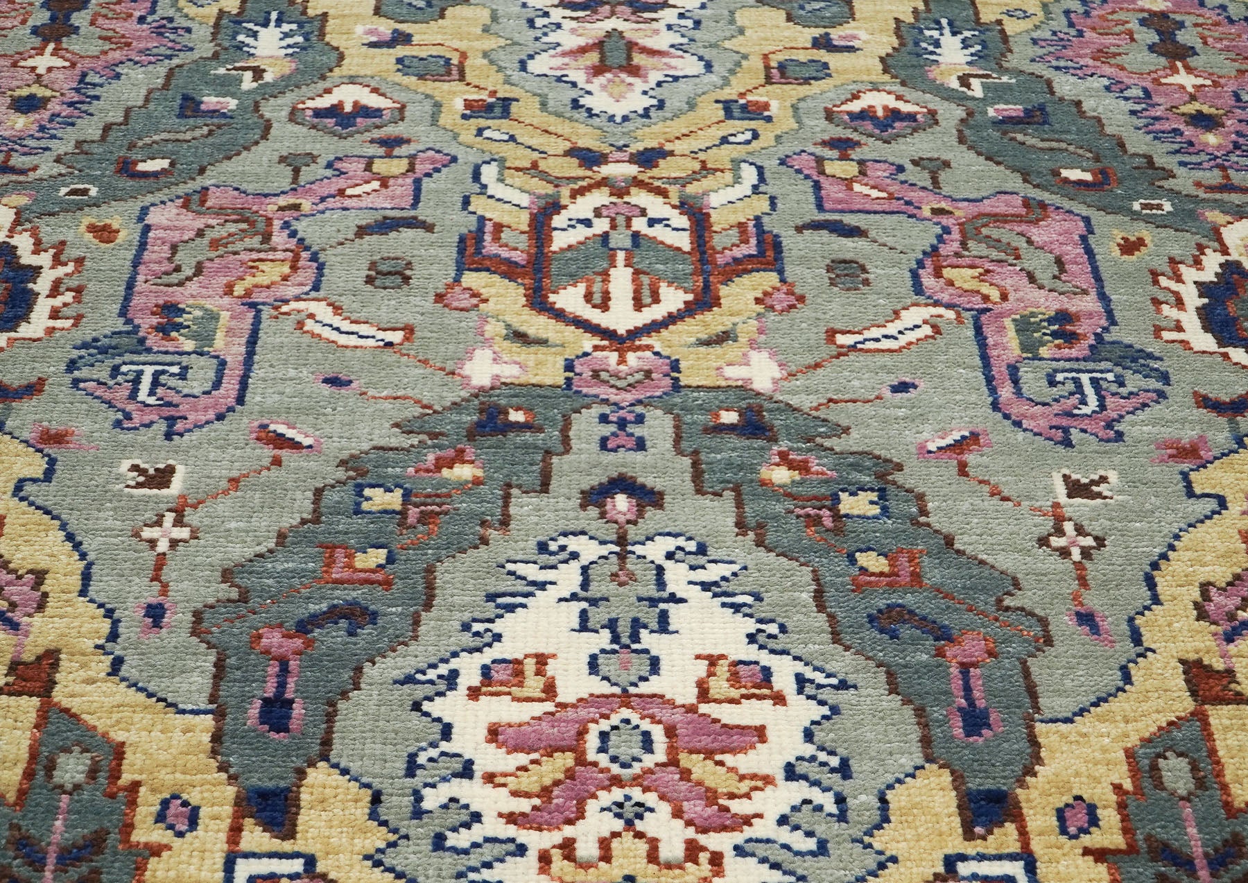 8x10 Gray, Pink, Gold Color Hand Knotted Oushak Wool  Oriental Rug