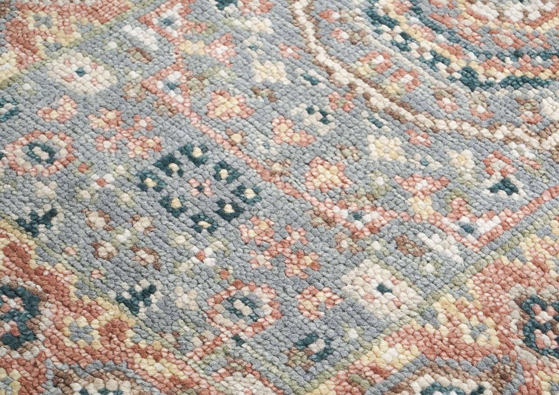 2'6x10 Gray, Blush, Tan Color Hand Knotted Oushak Wool Traditional Oriental Rug