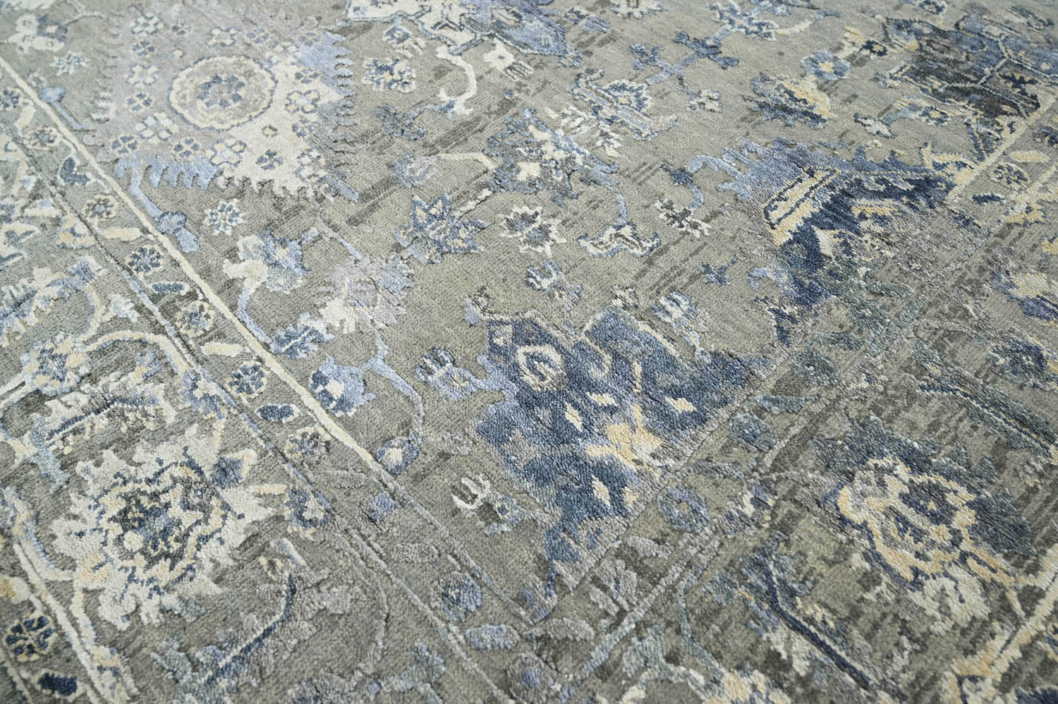 6x9 Gray, Blue, Beige Color Hand Knotted Oushak Wool Traditional Oriental Rug