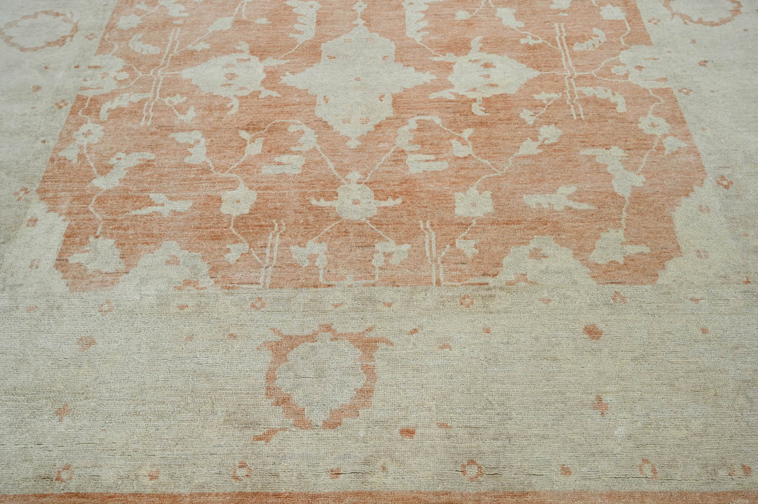 9x13 Peach, Gray, Beige Color Hand Knotted Oushak Wool Traditional Oriental Rug