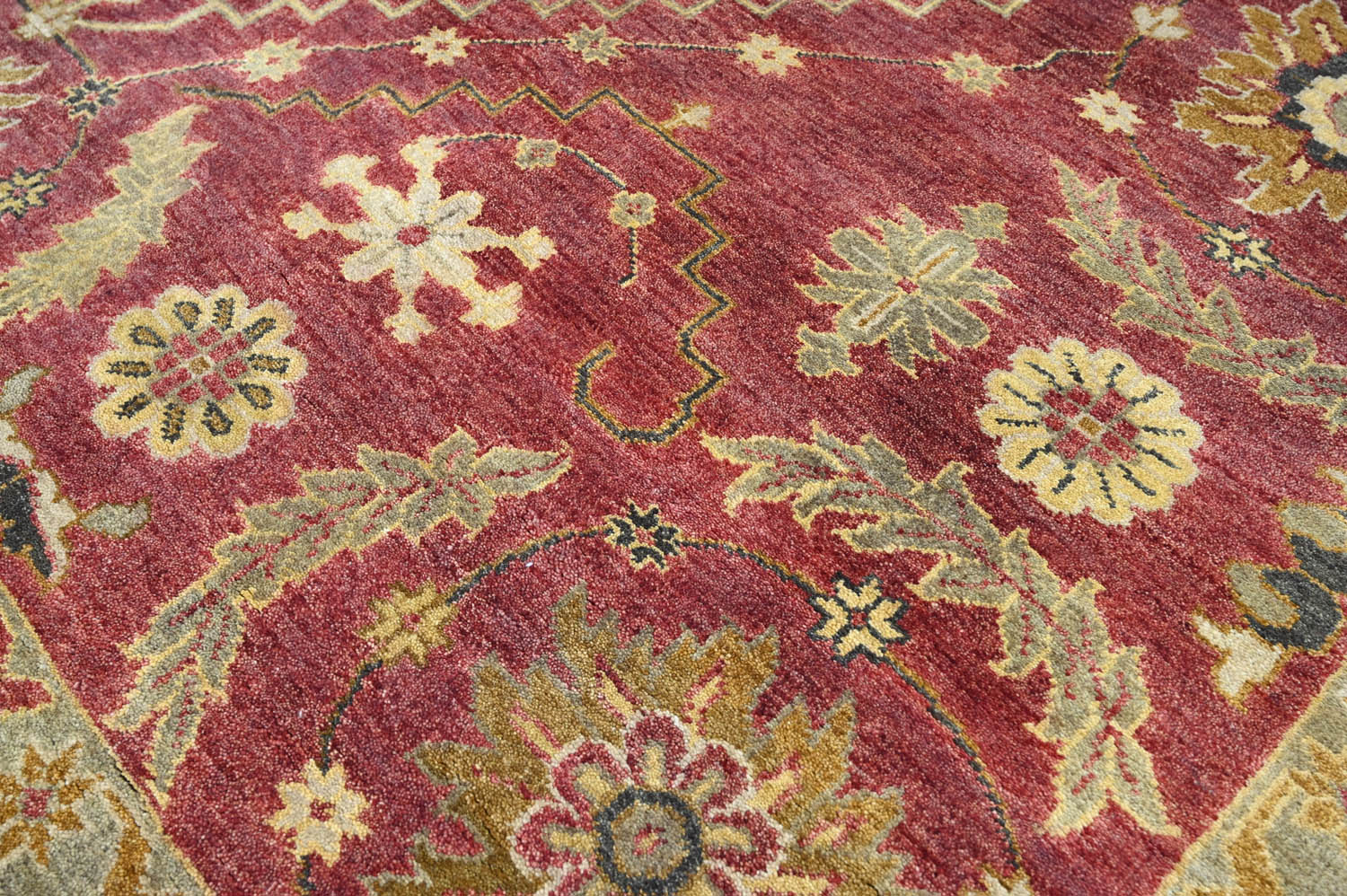 9x12 Raspberrry, Sage, Gold Color Hand Knotted Oushak Wool Traditional Oriental Rug