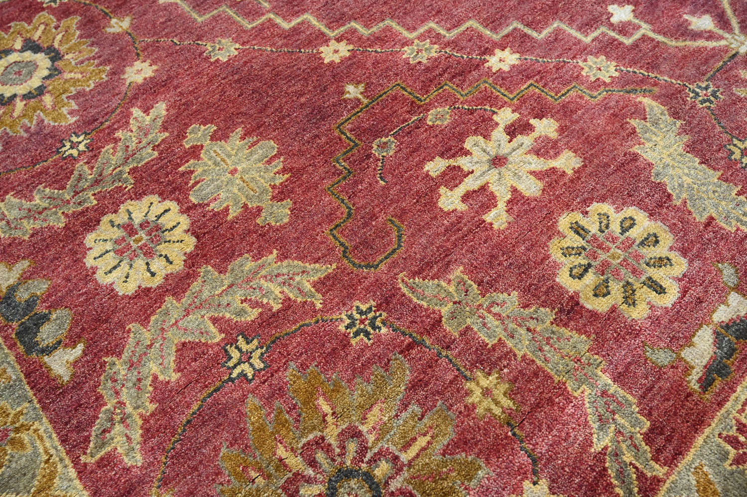 9x12 Raspberrry, Sage, Gold Color Hand Knotted Oushak Wool Traditional Oriental Rug