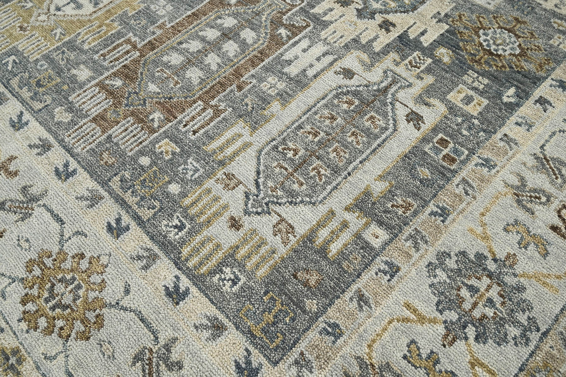 8x10 Gray, Brown, Beige Color Hand Knotted  100% Wool  Oriental Rug