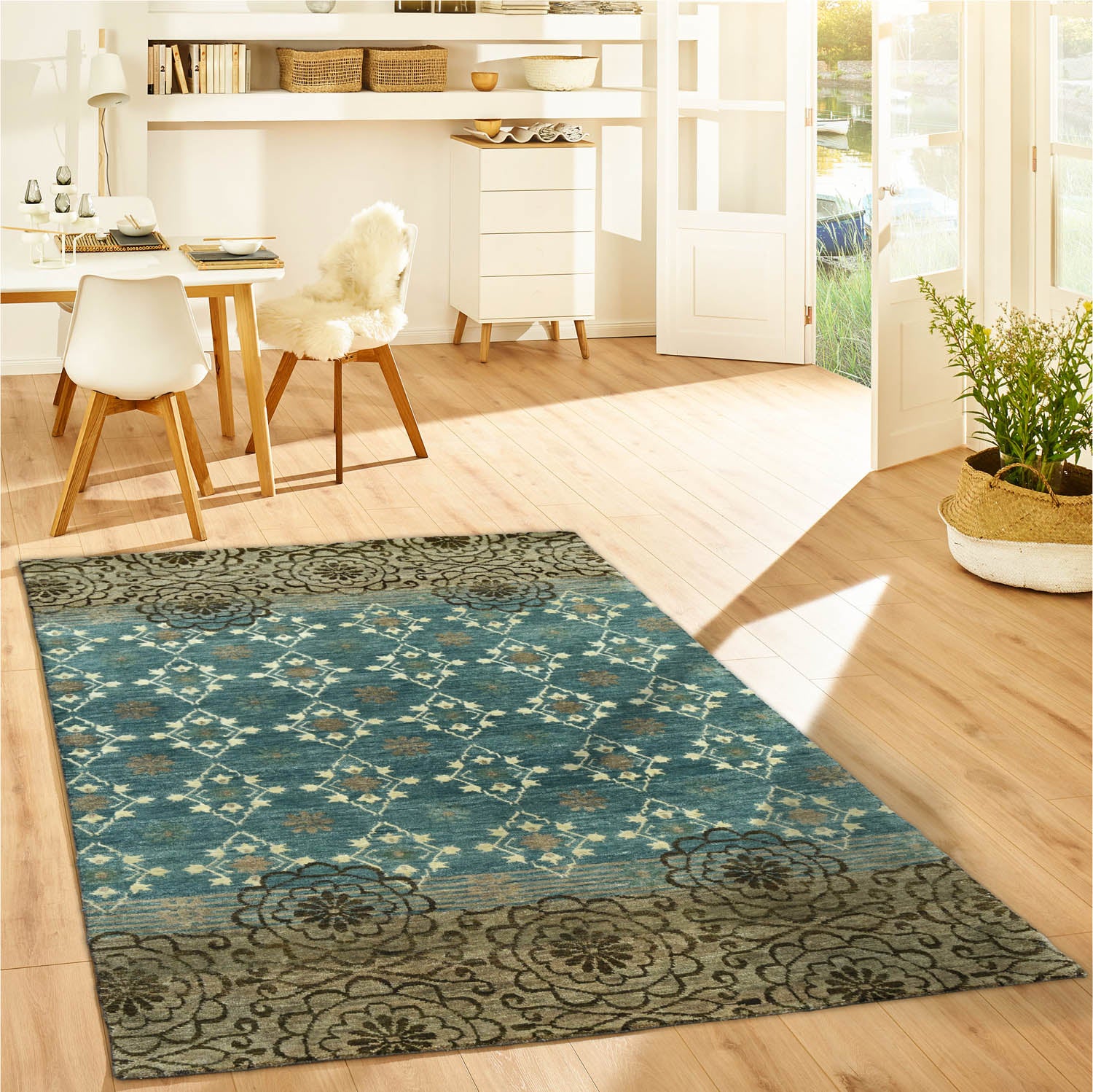 4x6 Teal, Tan, Ivory Color Hand Knotted  Wool Transitional Oriental Rug